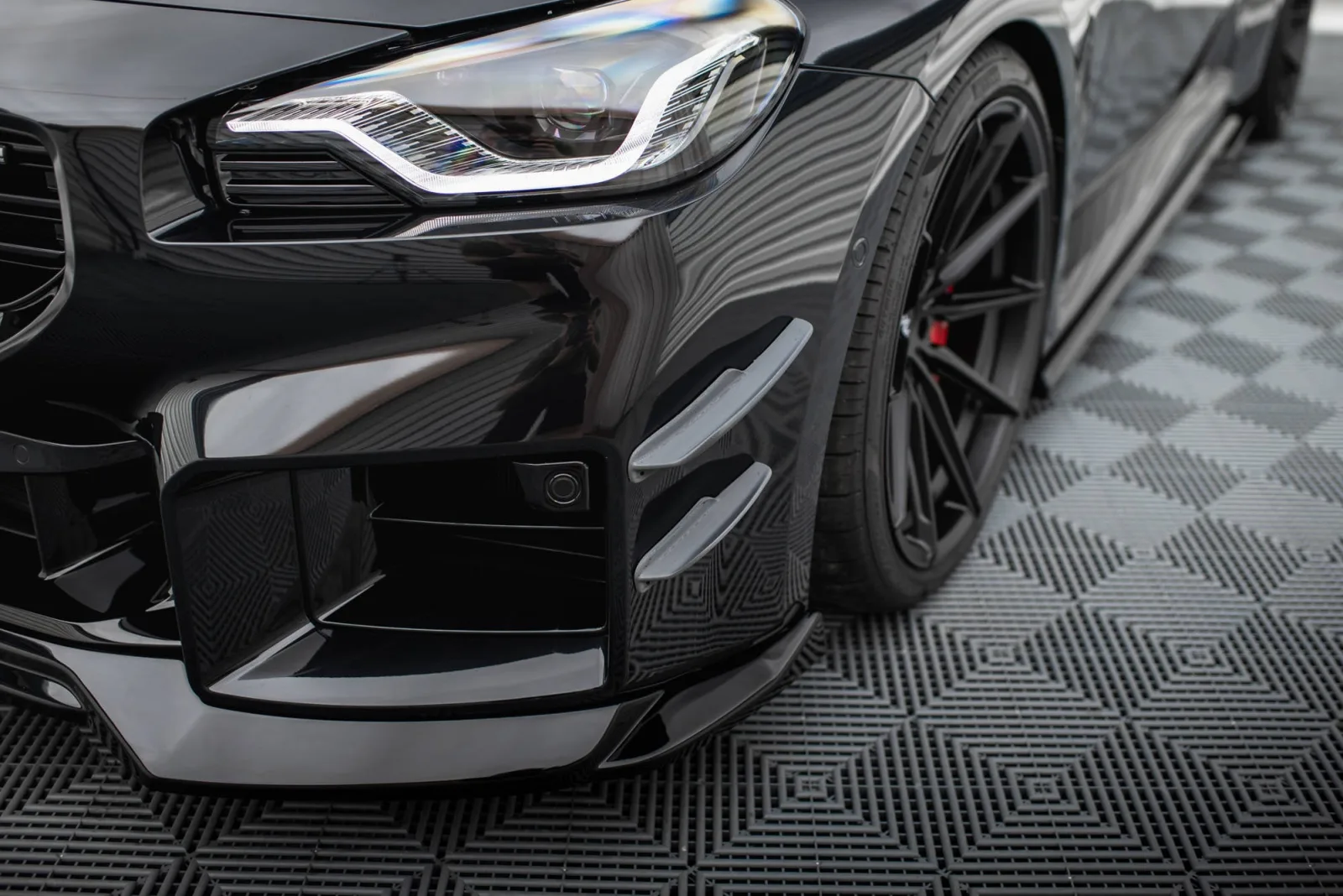 Canards compatible with BMW M2 G87
