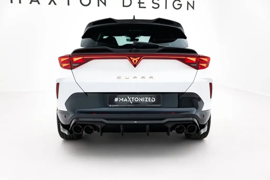 Rear Valance V.3 + Exhaust Tips Imitation compatible with Cupra Formentor Mk1