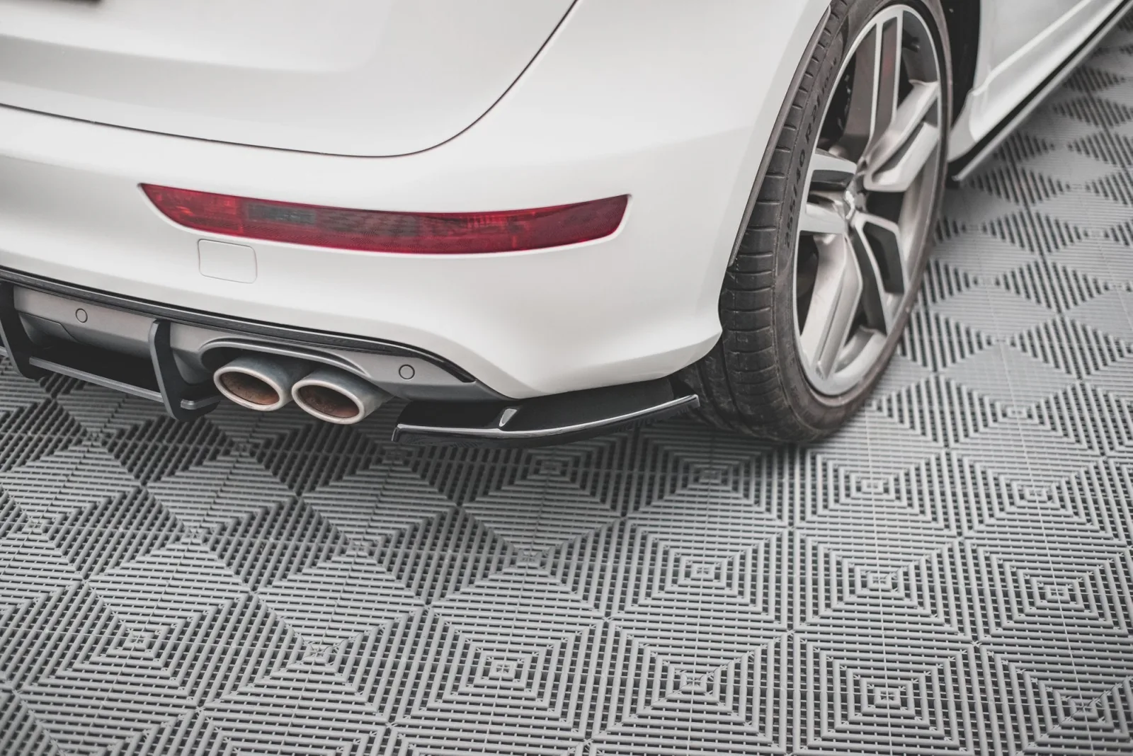 Rear Side Splitters compatible with Audi SQ5 Mk1 (8R)