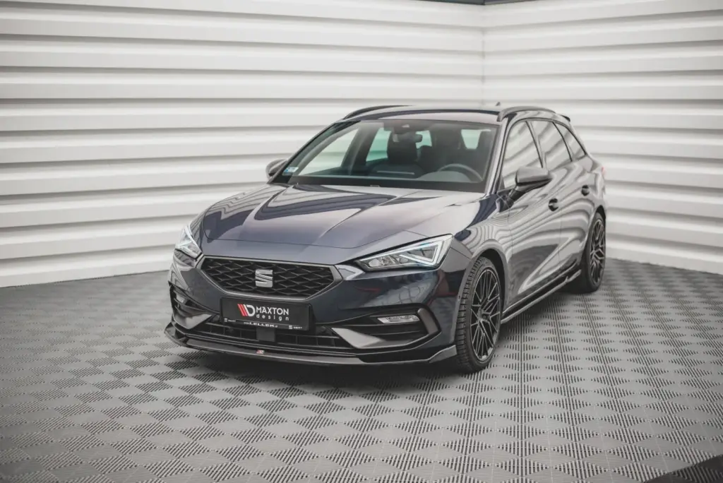 Front Splitter V.3 compatible with Seat Leon FR Mk4