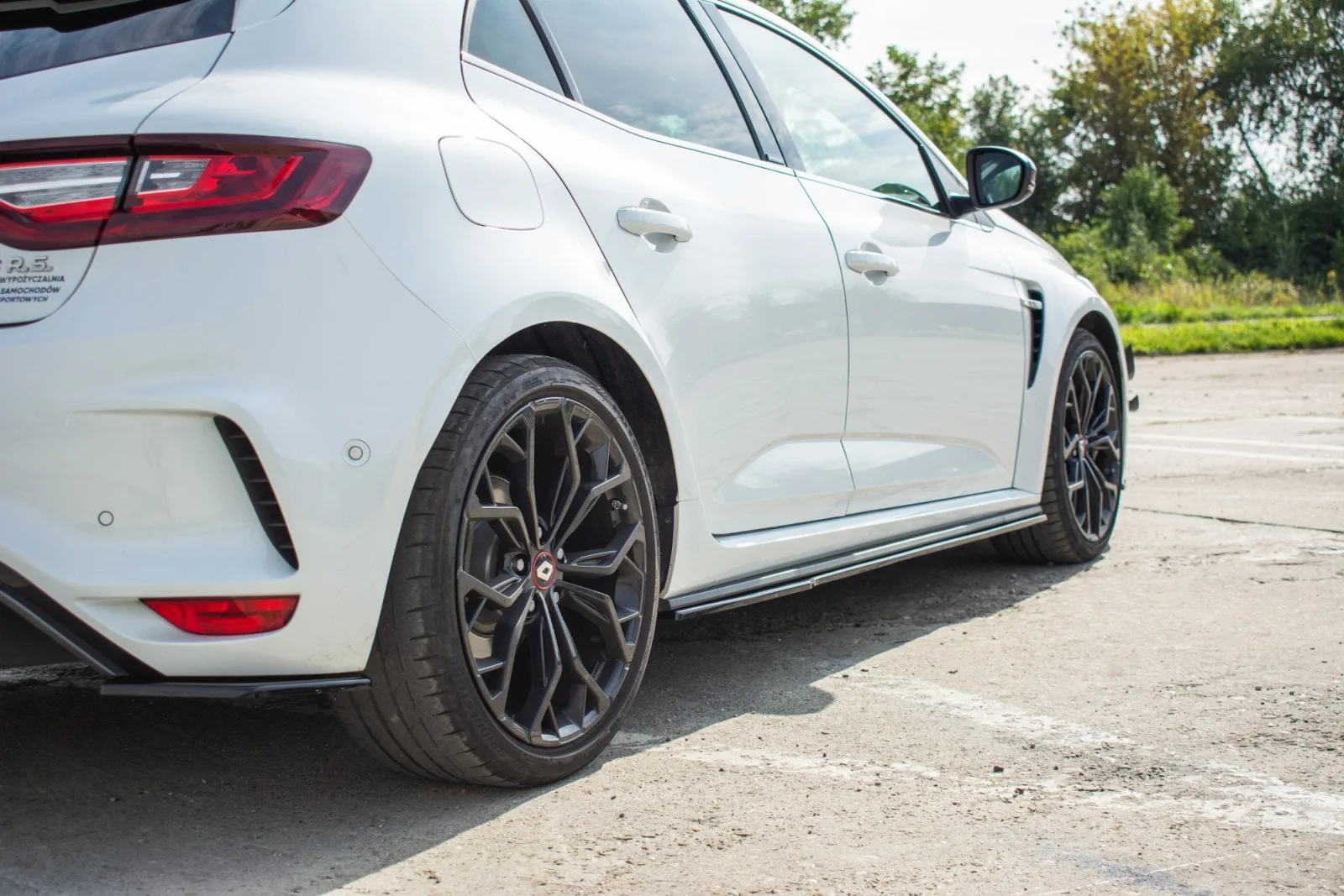 Side Skirts Diffusers compatible with Renault Megane IV RS