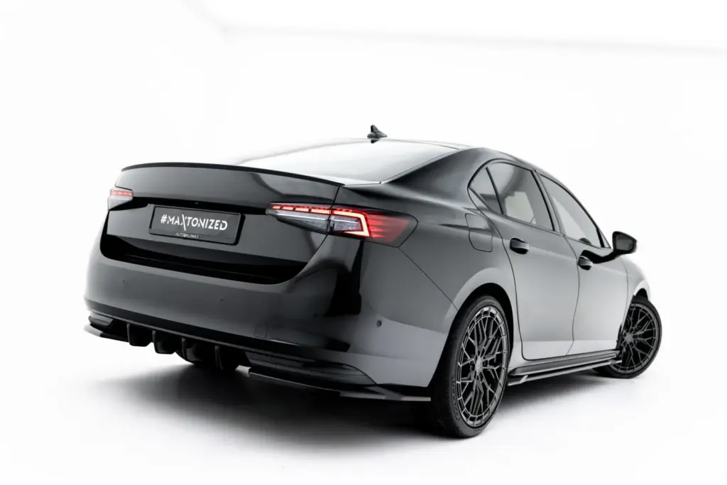 Rear Valance compatible with Skoda Superb Sportline Mk4