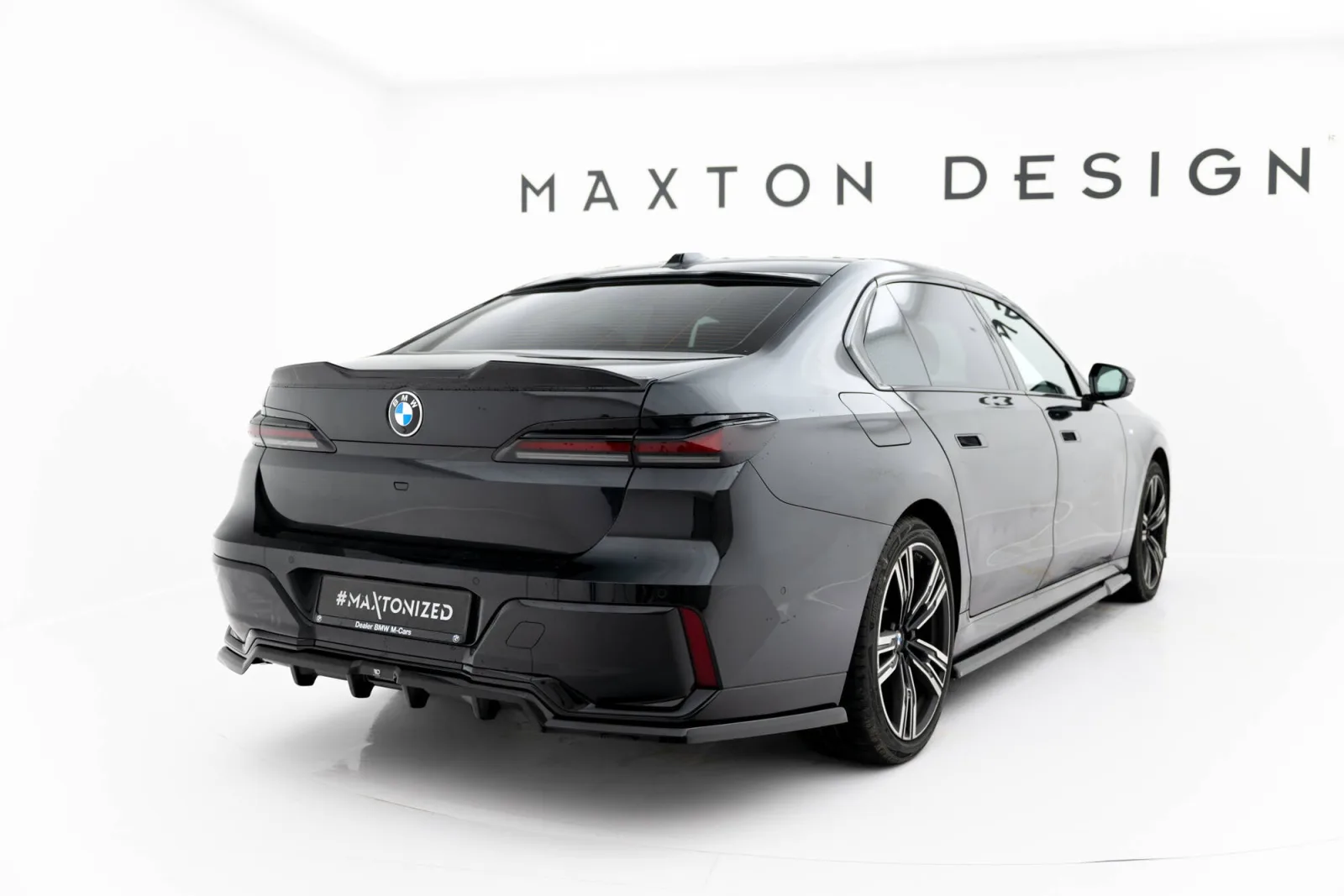 Rear Splitter (With Diffuser) V.1 compatible with BMW 7 M-Pack G70