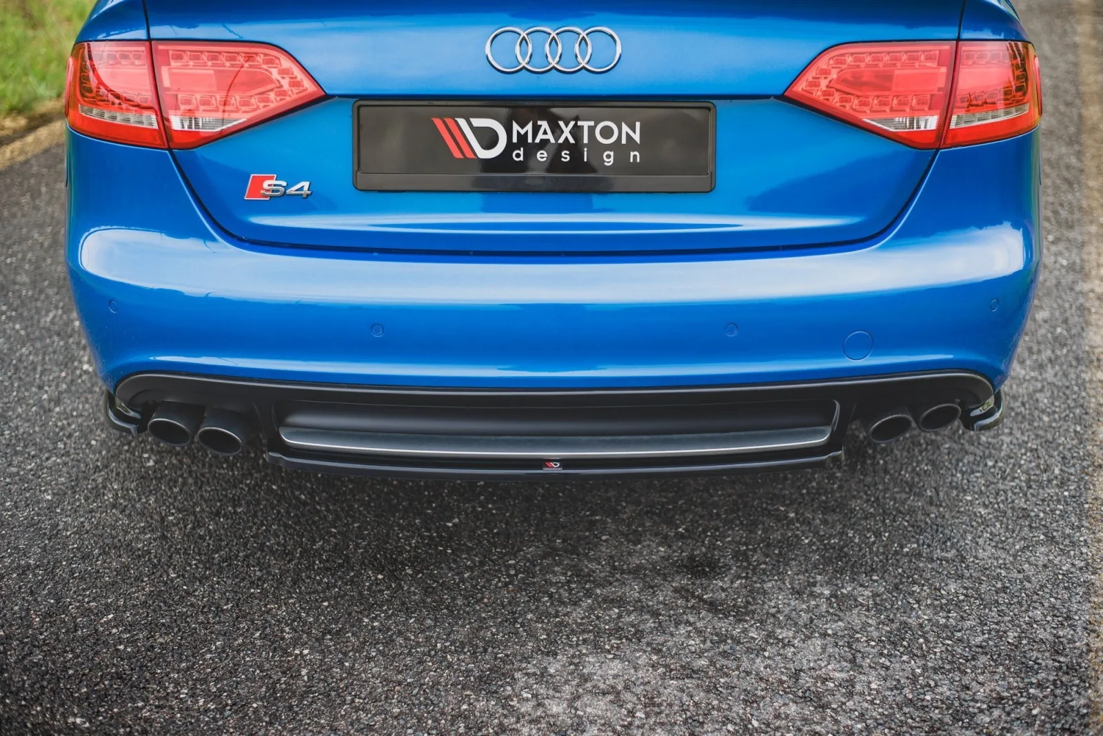 Rear Splitter compatible with Audi S4 / A4 S-Line B8 Sedan