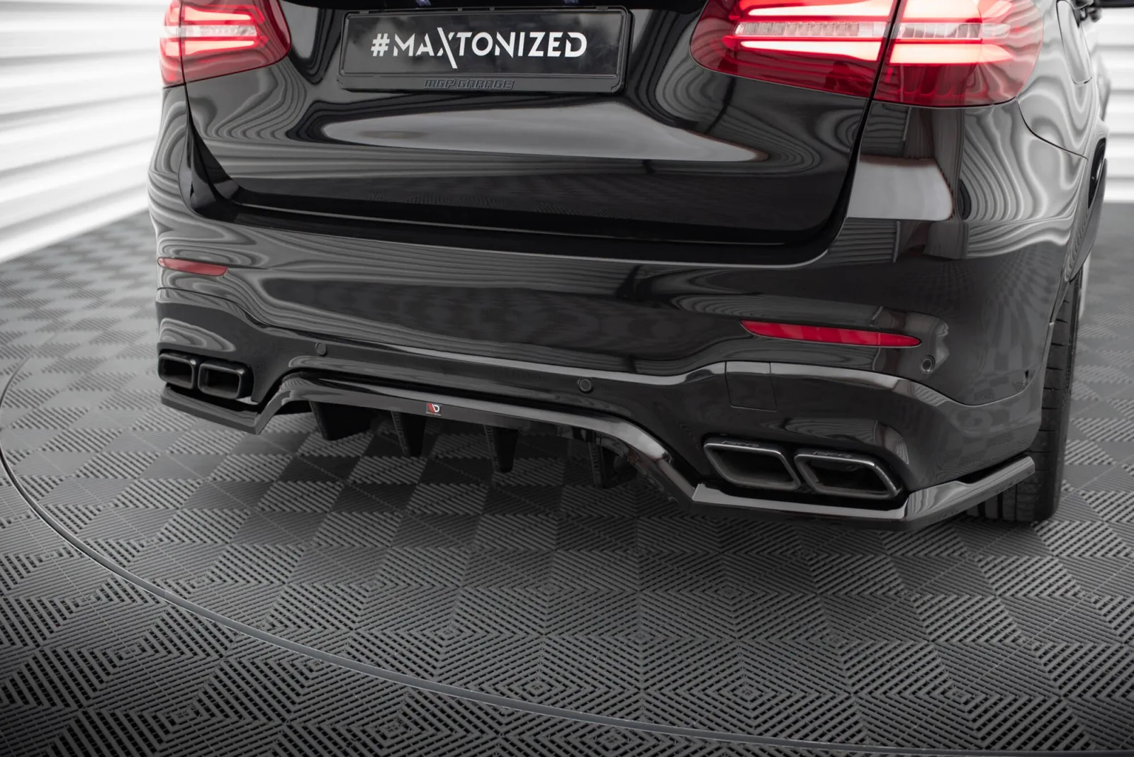 Rear Splitter (With Diffuser) V.1 compatible with Mercedes-AMG GLC 63 SUV X253