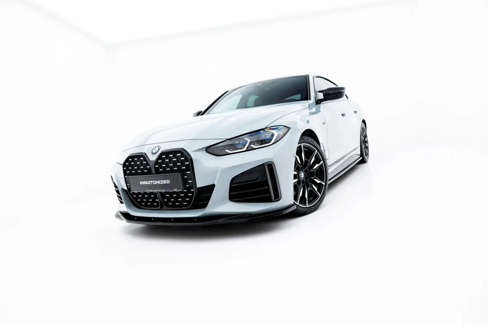 Front Splitter V.3 compatible with BMW 4 / i4 Gran Coupe M-Pack / M440i G26