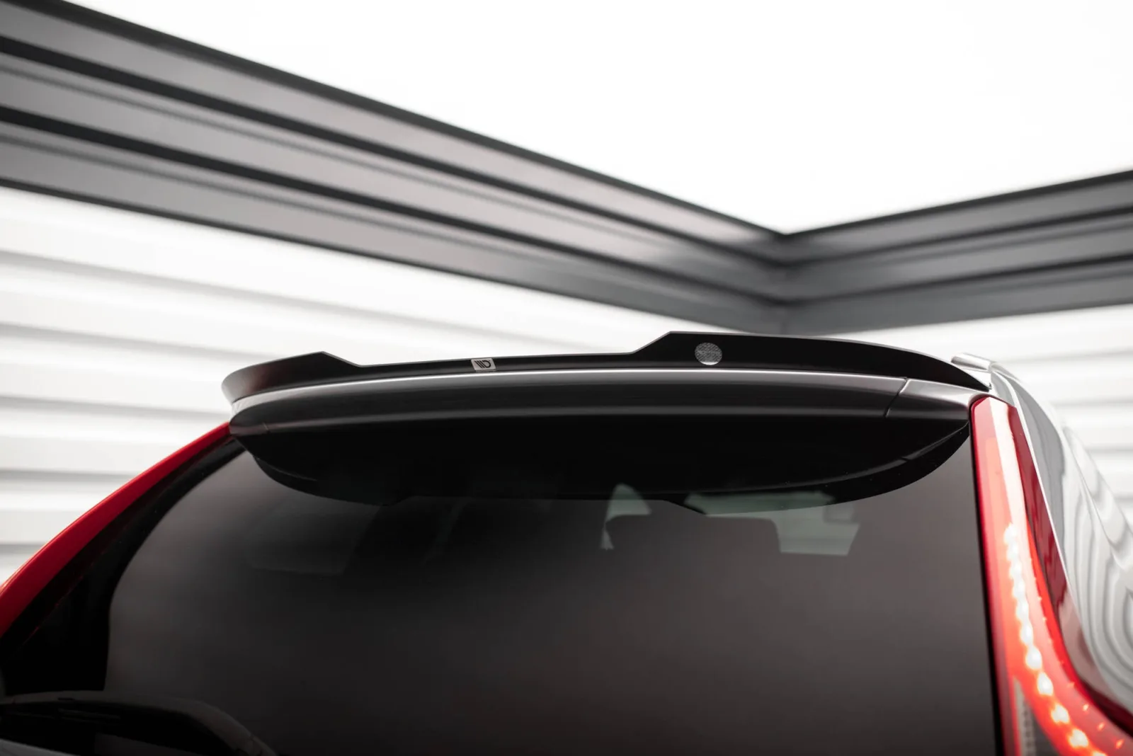 Spoiler Cap compatible with Volvo XC60 R-Design Mk1 Facelift