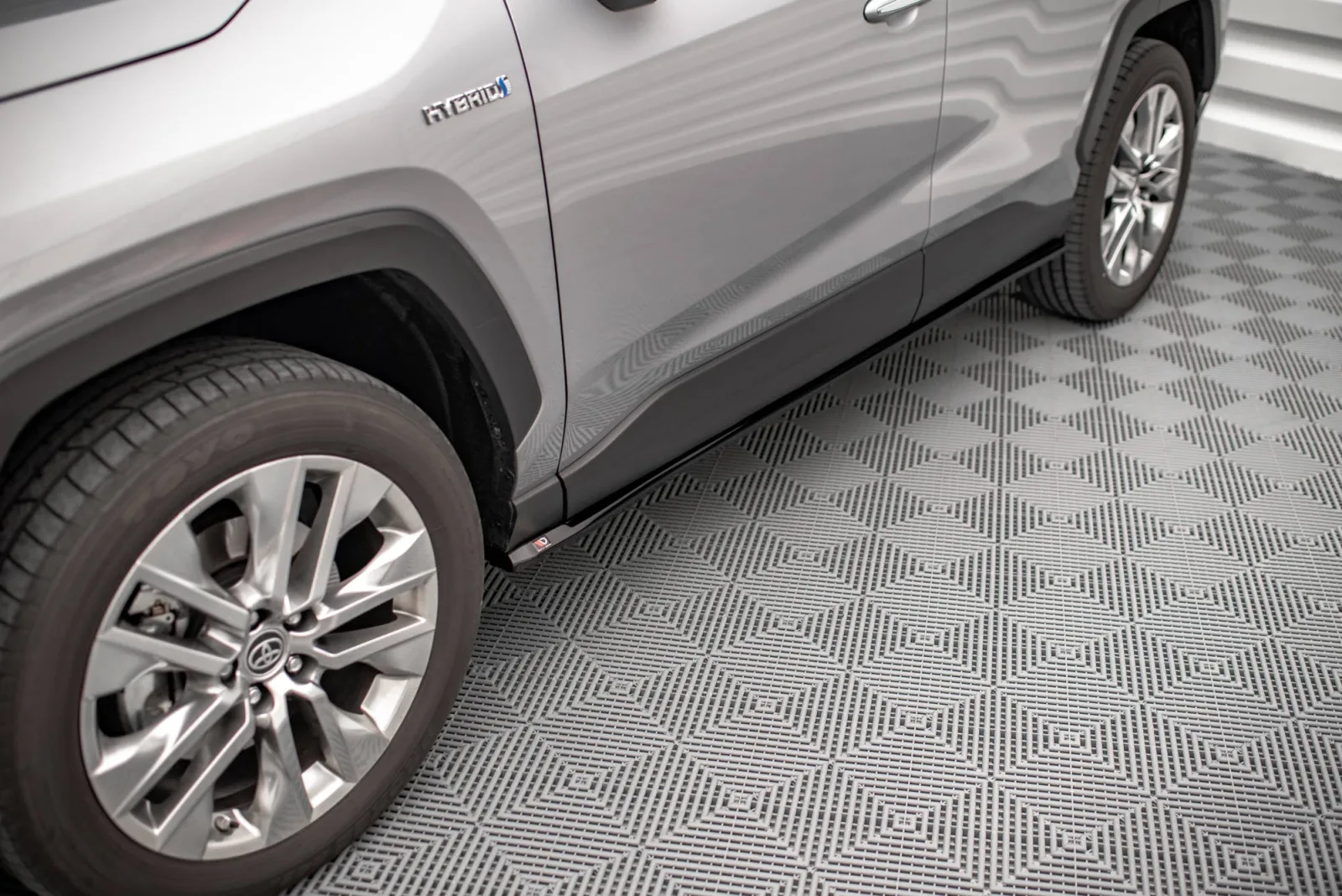 Side Skirts Diffusers compatible with Toyota RAV4 Mk5