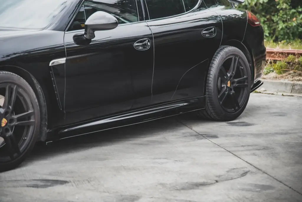 Side Skirts Diffusers V.2 compatible with Porsche Panamera Turbo 970 Facelift