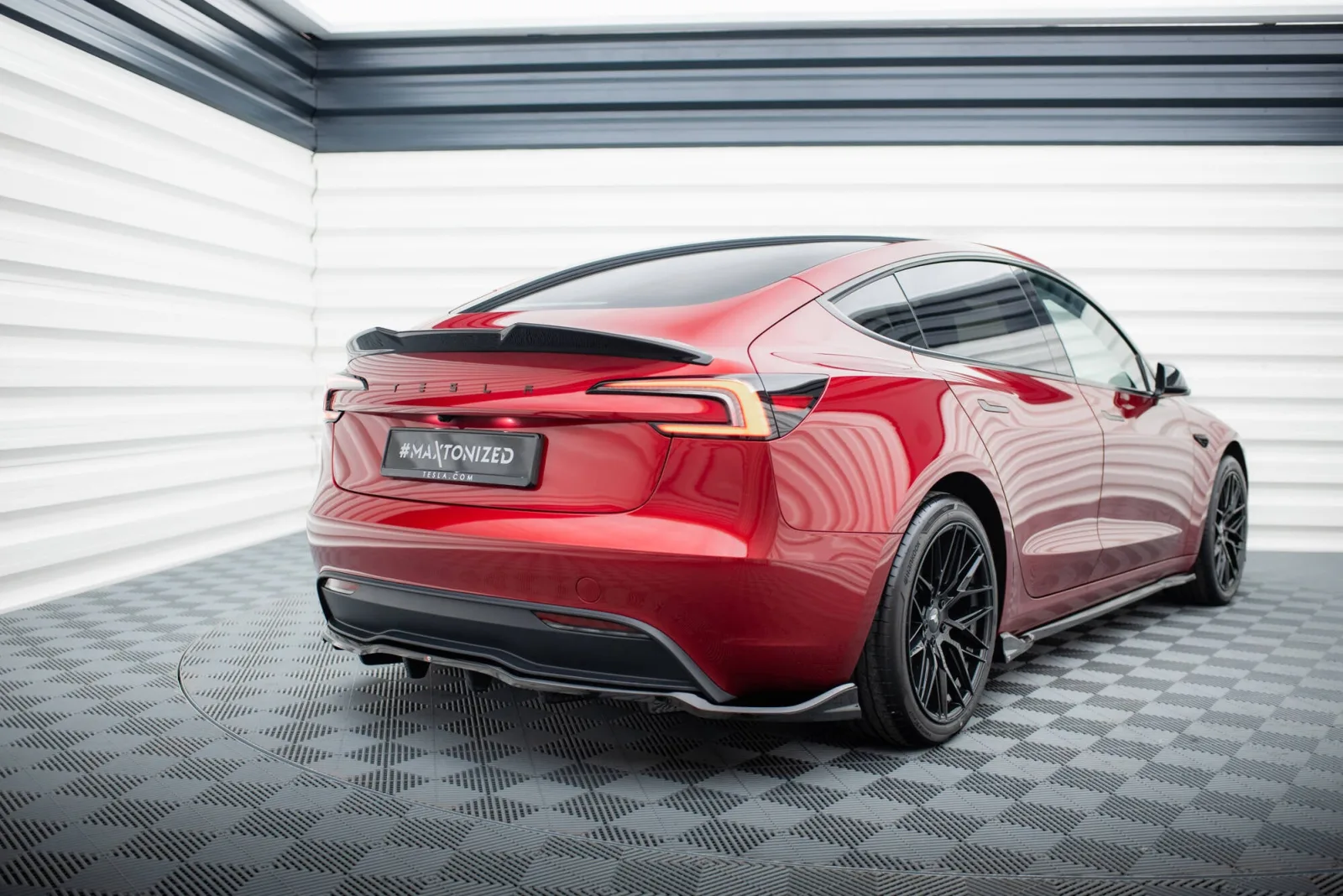 Rear Splitter (With Diffuser) V.1 compatible with Tesla Model 3 Project Highland(Facelift)