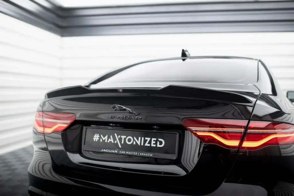 Spoiler Cap 3D compatible with Jaguar XE X760 Facelift