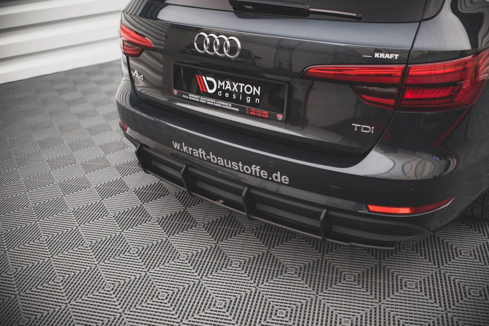 Rear Diffuser Street Pro compatible with Audi A4 B9
