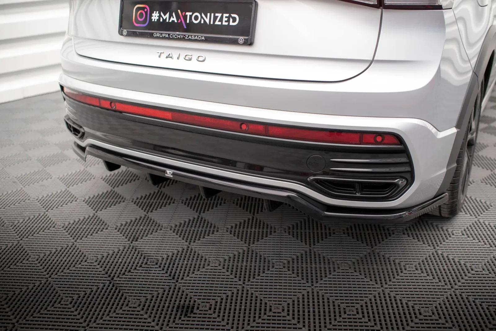 Rear Splitter (With Diffuser) compatible with Volkswagen Taigo R-Line Mk1