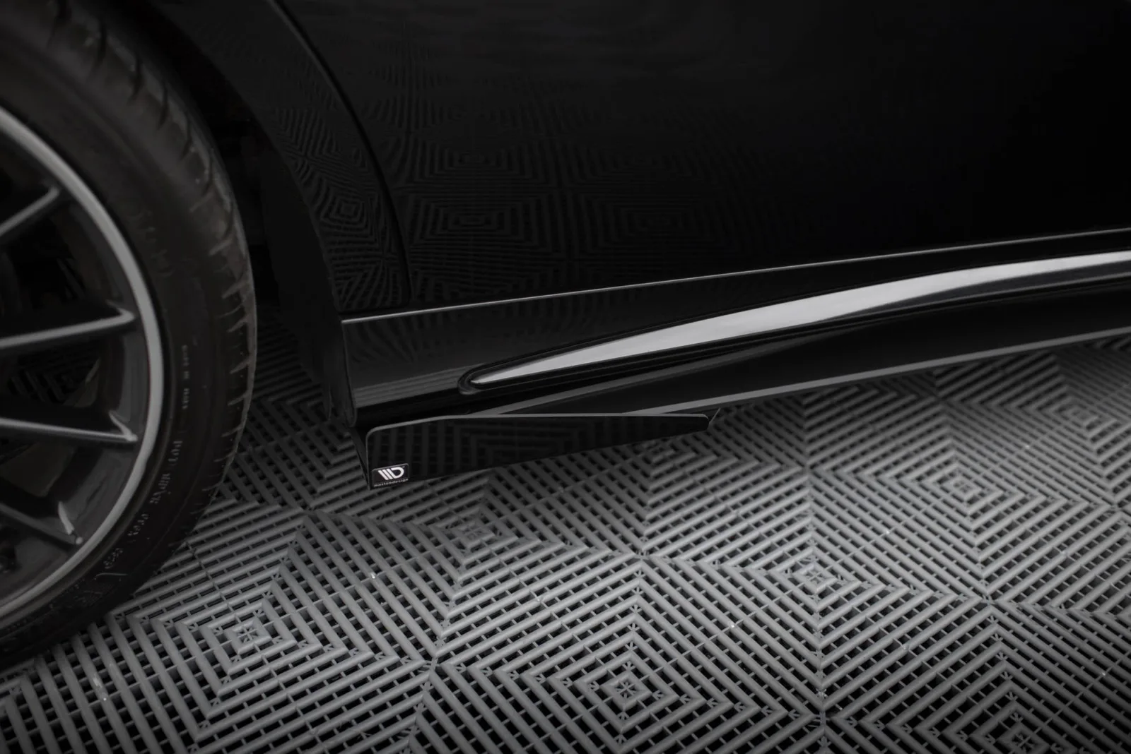 Side Flaps compatible with Mercedes-Benz A AMG-Line W176 Facelift