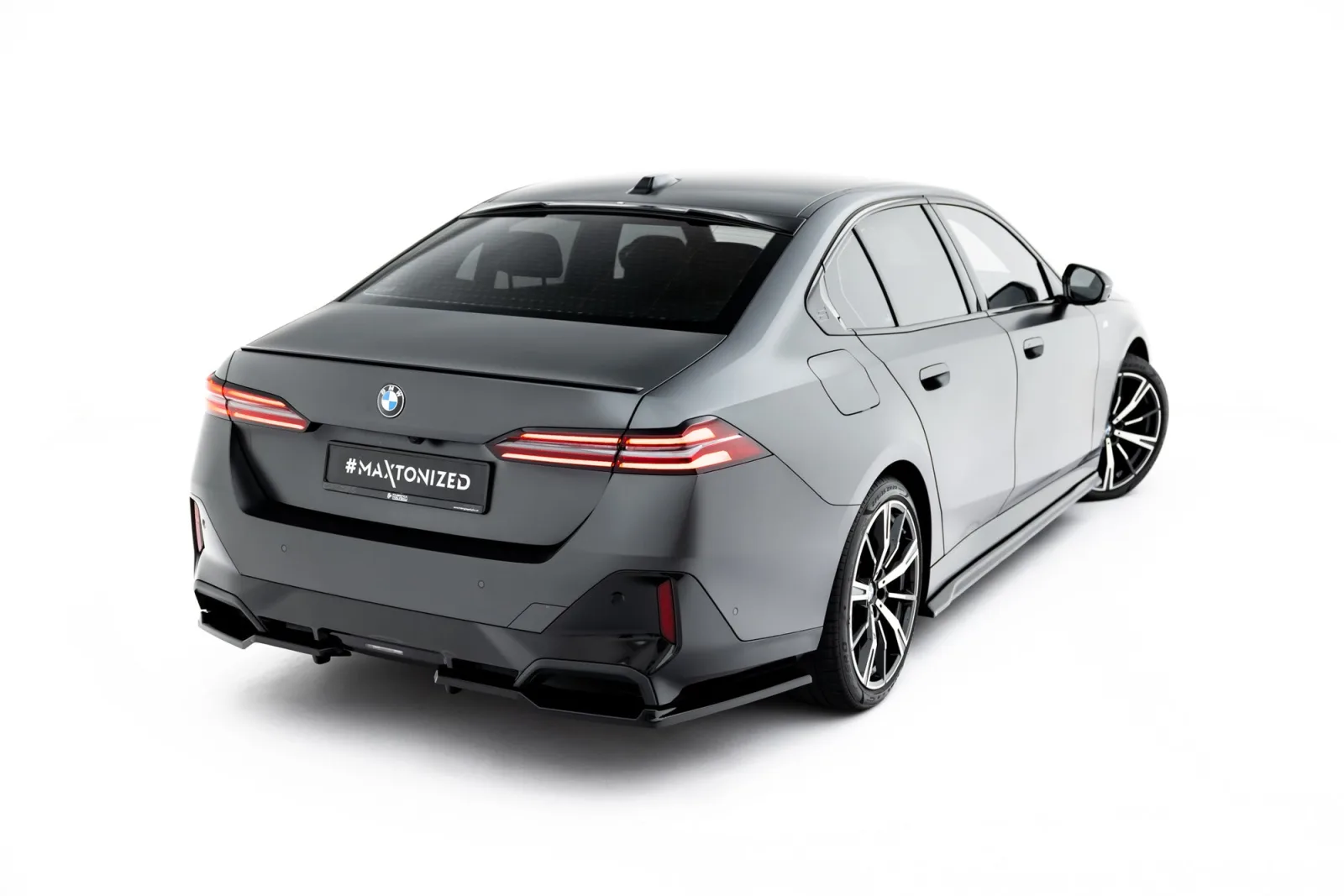 Rear Side Splitters V.2 compatible with BMW 5 / i5 M-Pack Sedan / Touring G60 / G61