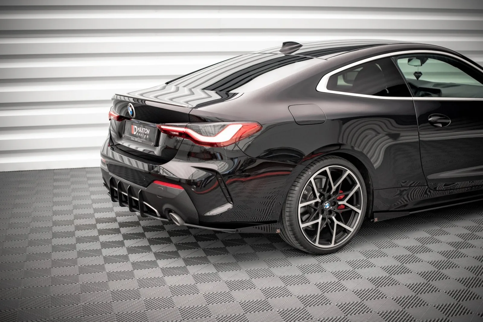 Rear Side Flaps compatible with BMW 4 M-Pack G22 / G23 / G22 Facelift / G23 Facelift