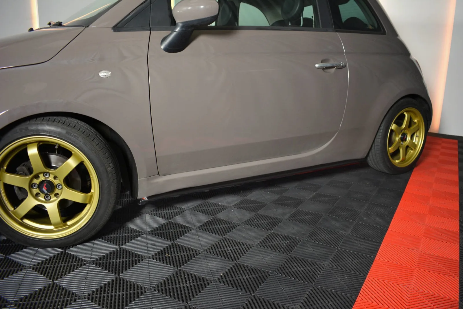 Side Skirts Diffusers compatible with Fiat 500