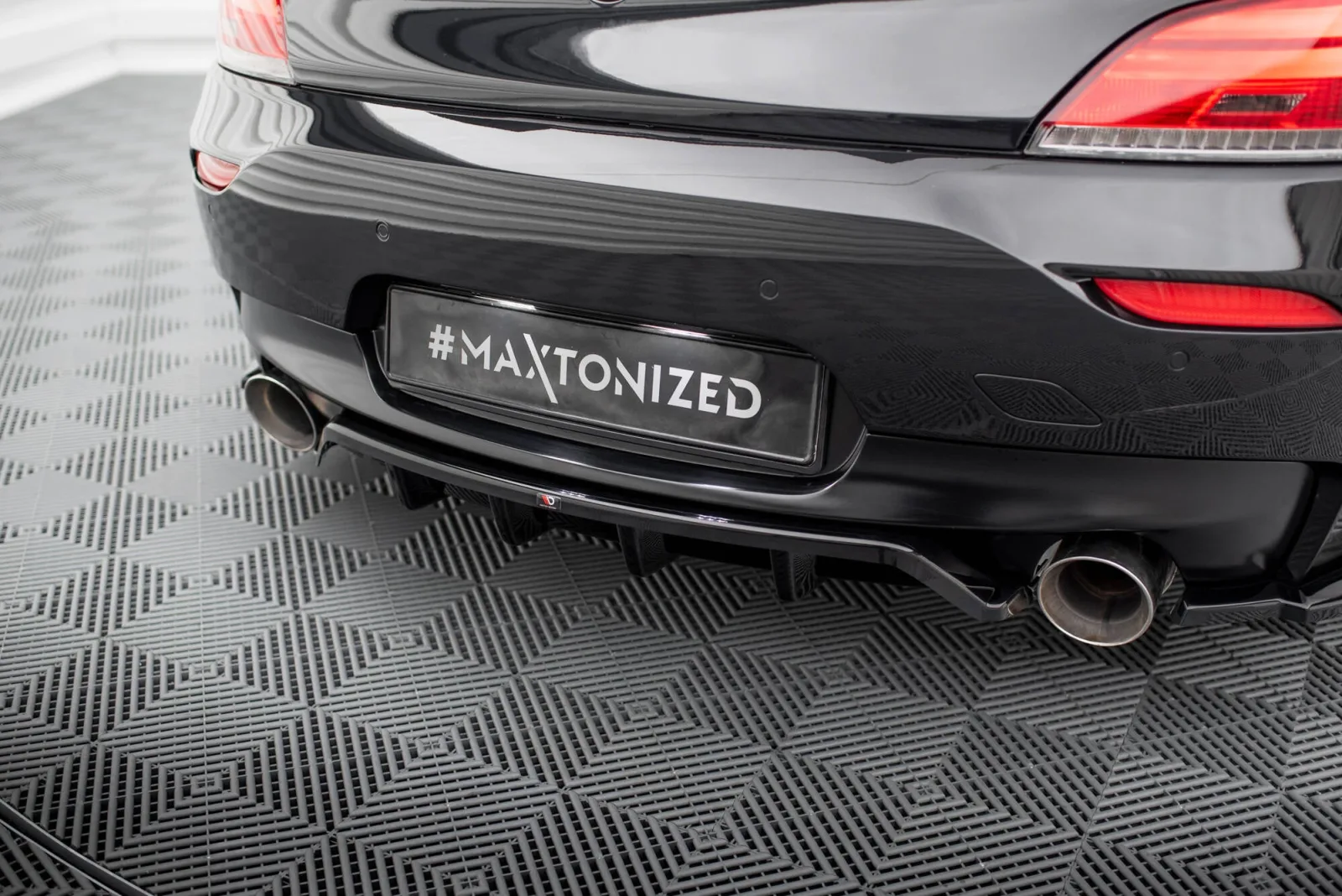 Rear Splitter (With Diffuser) compatible with BMW Z4 M-Pack E89 Facelift