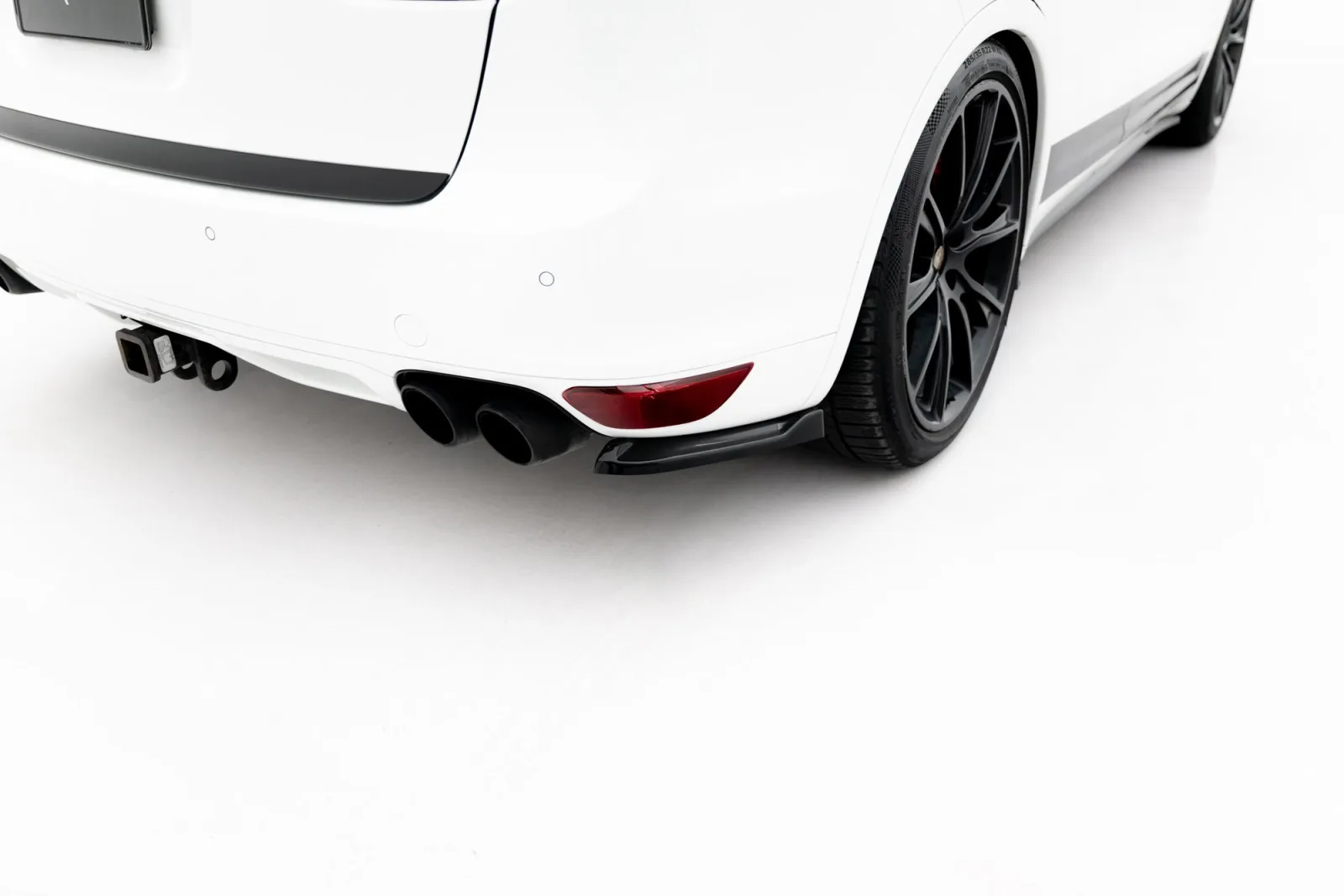 Rear Side Splitters compatible with Porsche Cayenne Turbo / Standard Mk2