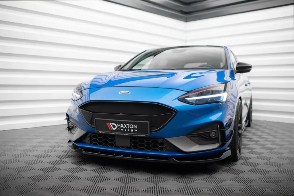 Front Splitter V.7 compatible with Ford Focus ST / ST-Line Mk4