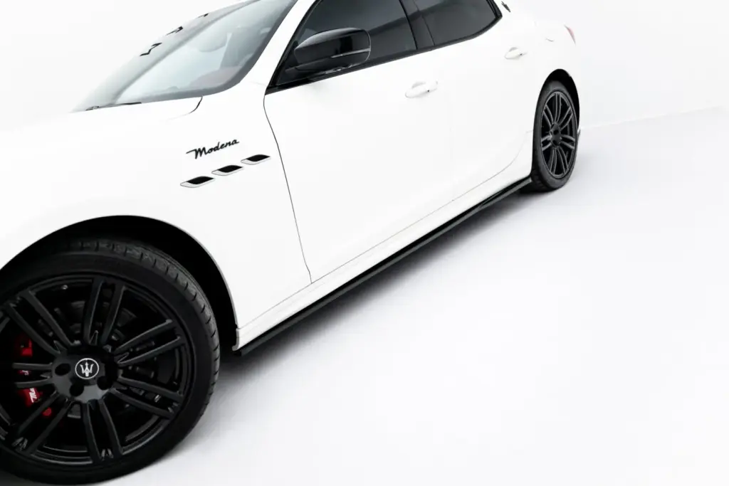 Side Skirts Diffusers compatible with Maserati Ghibli Modena Mk3 Facelift
