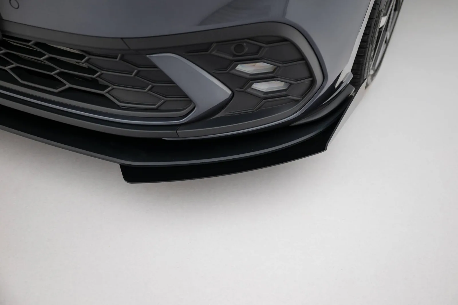 Front Flaps compatible with Volkswagen Polo GTI Mk6 Facelift