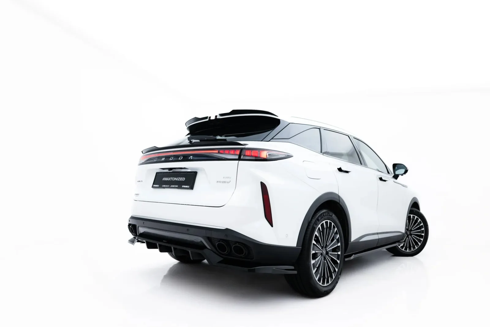 Rear Splitter (With Diffuser) compatible with Omoda 9 Mk1