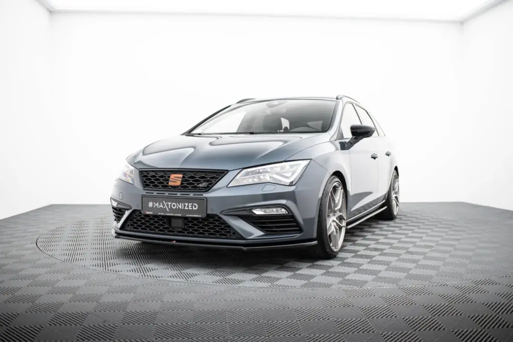 Front Splitter V.4 compatible with Seat Leon Cupra / FR Mk3 FL