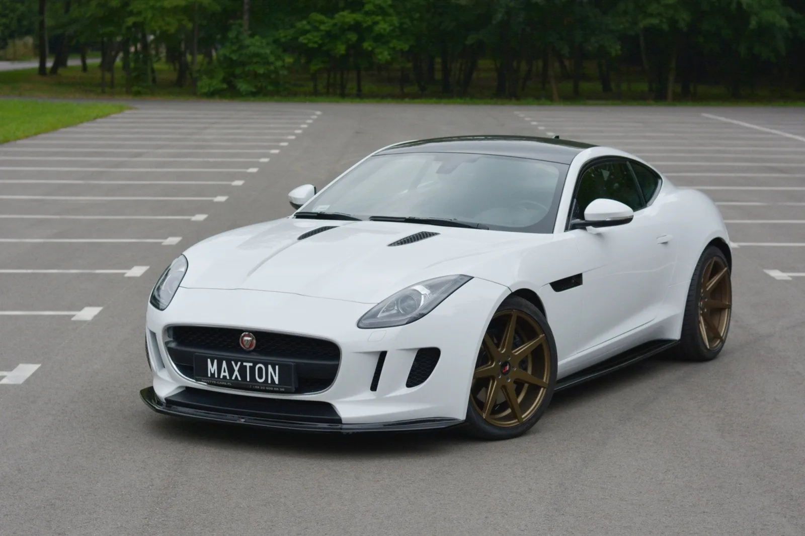 Front Splitter V.1 compatible with JAGUAR F-TYPE