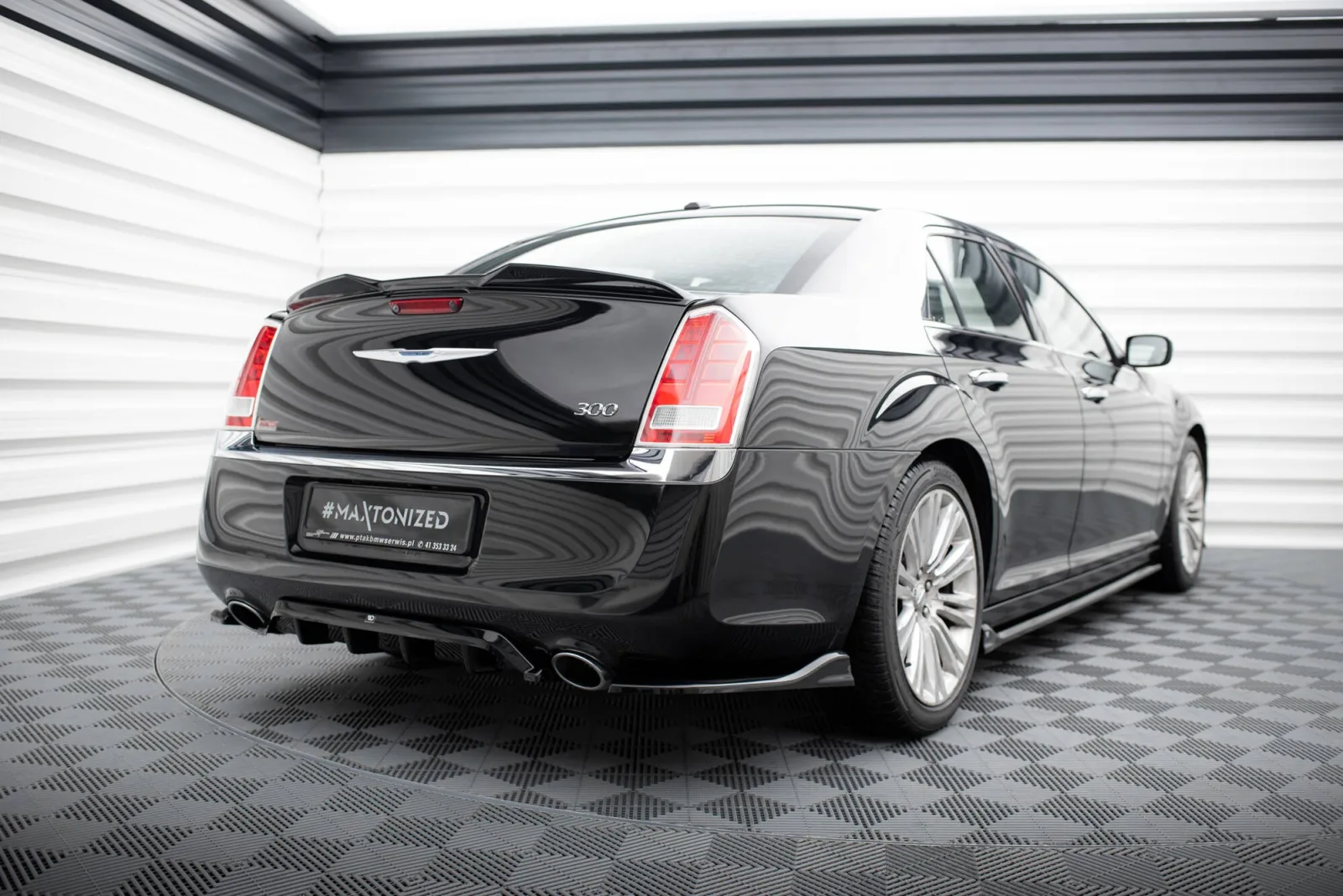 Rear Side Splitters compatible with Chrysler 300 Mk2