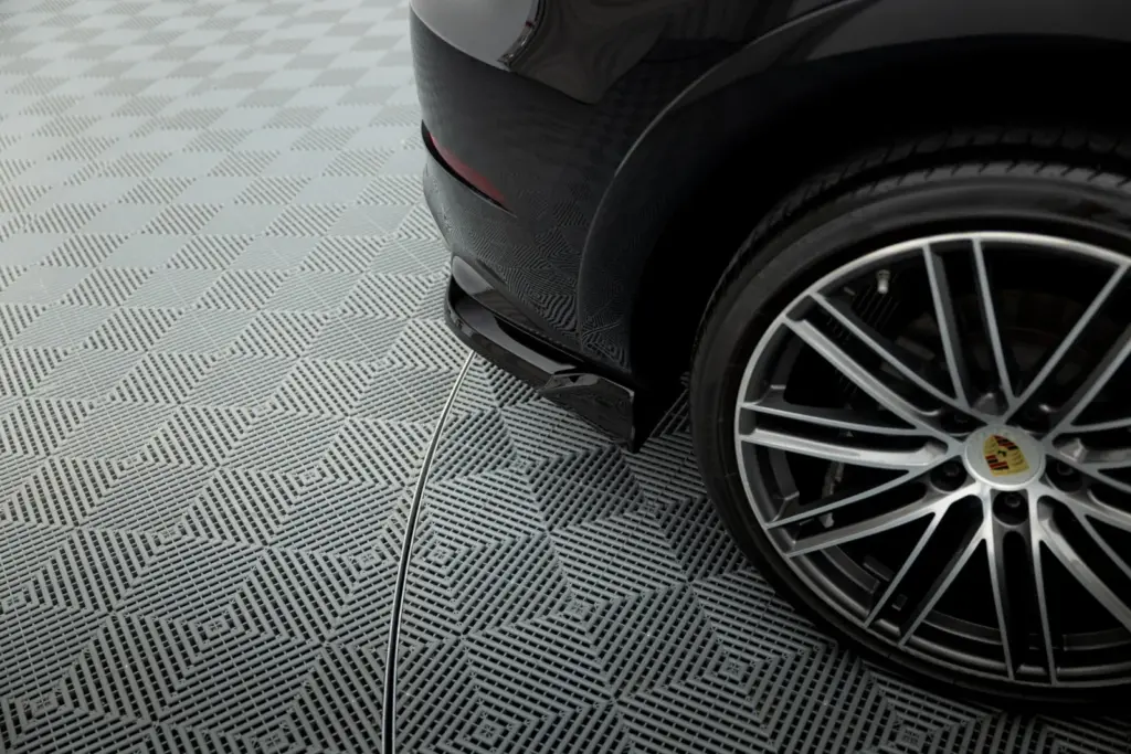 Rear Side Splitters compatible with Porsche Cayenne Sport Design Mk3
