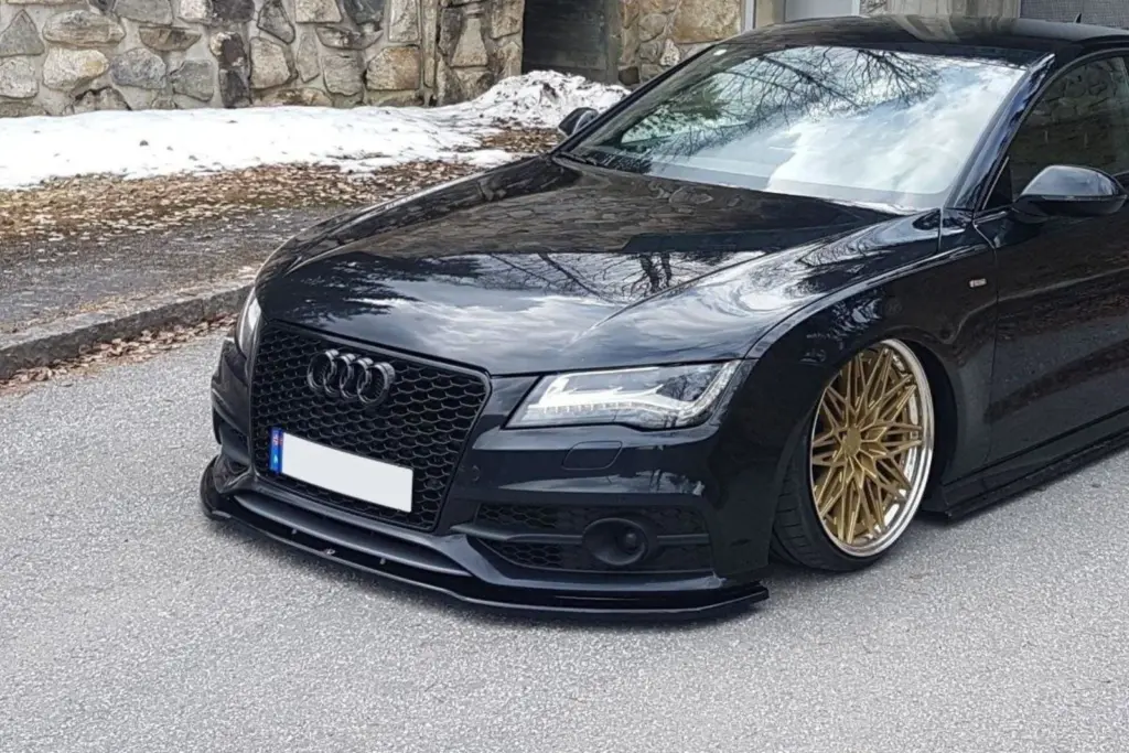 Front Splitter V.2 compatible with Audi S7 / A7 S-Line C7