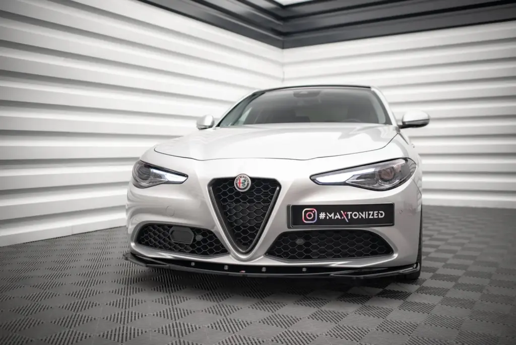 Front Splitter V.2 compatible with Alfa Romeo Giulia Sport