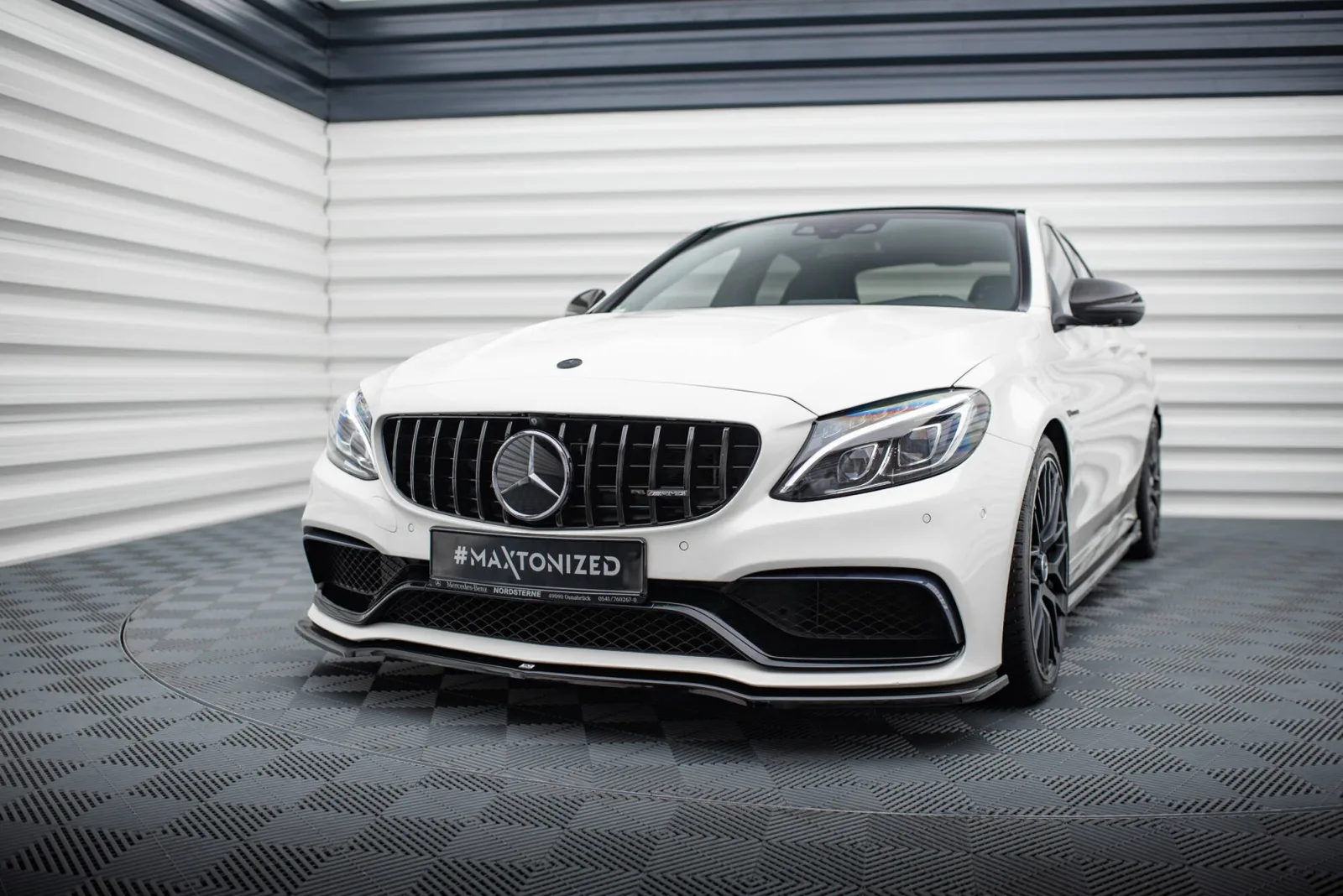 Front Splitter V.1 compatible with Mercedes-AMG C63 Sedan / Estate W205 / S205