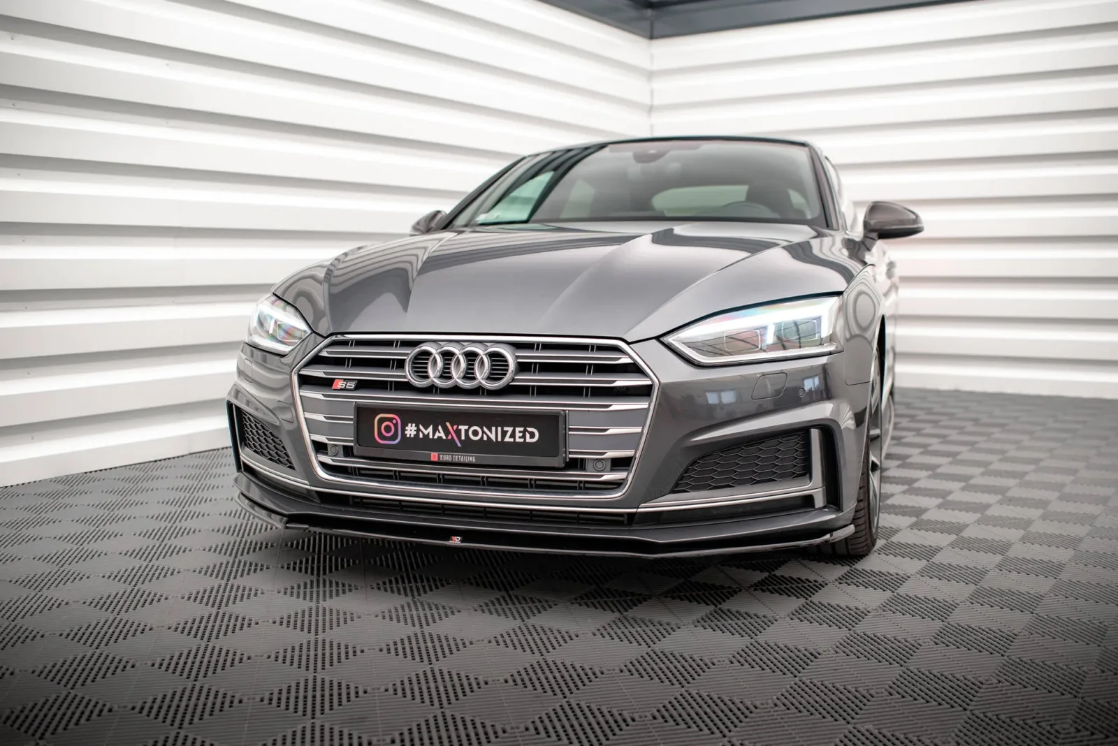 Front Splitter V.2 compatible with Audi S5 / A5 S-Line F5 Coupe / Sportback