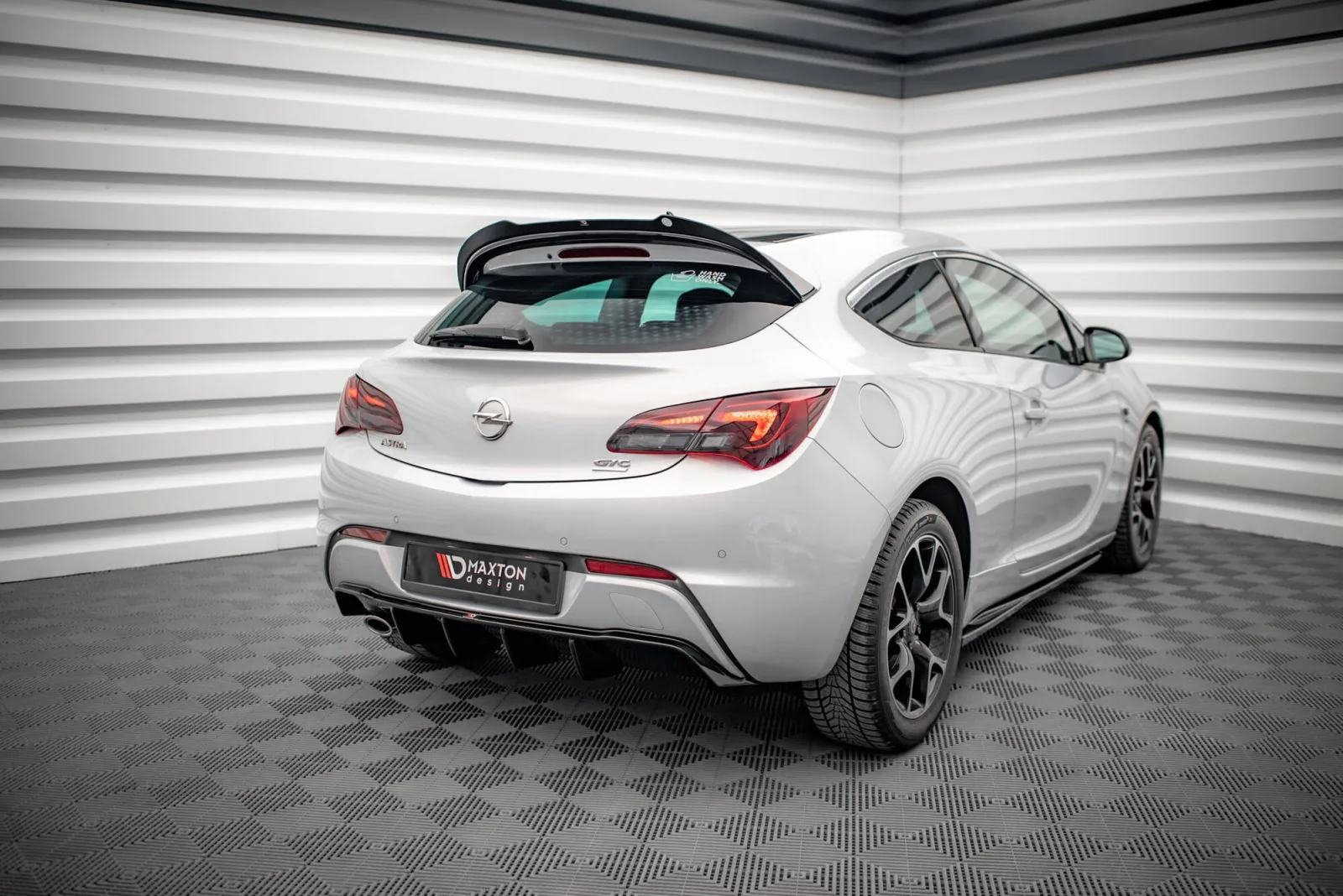 Rear Valance compatible with Opel Astra GTC OPC-Line J (Version with single exhaust on one side)