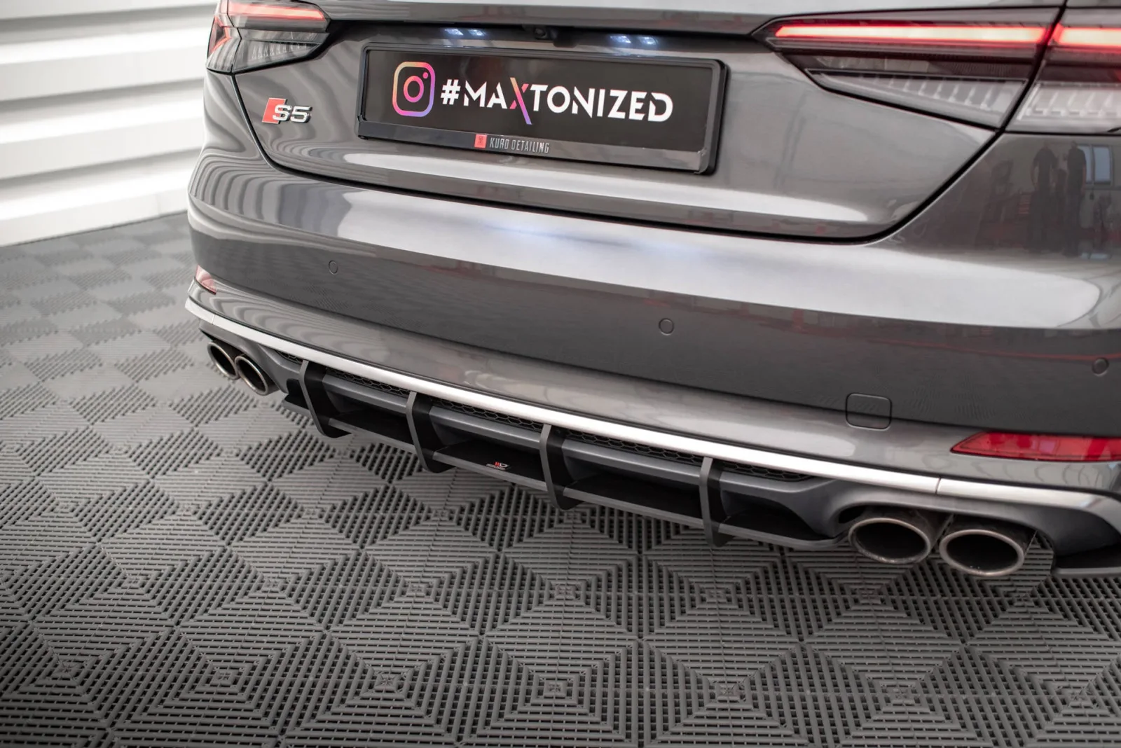Rear Diffuser Street Pro compatible with Audi S5 Coupe / Sportback F5