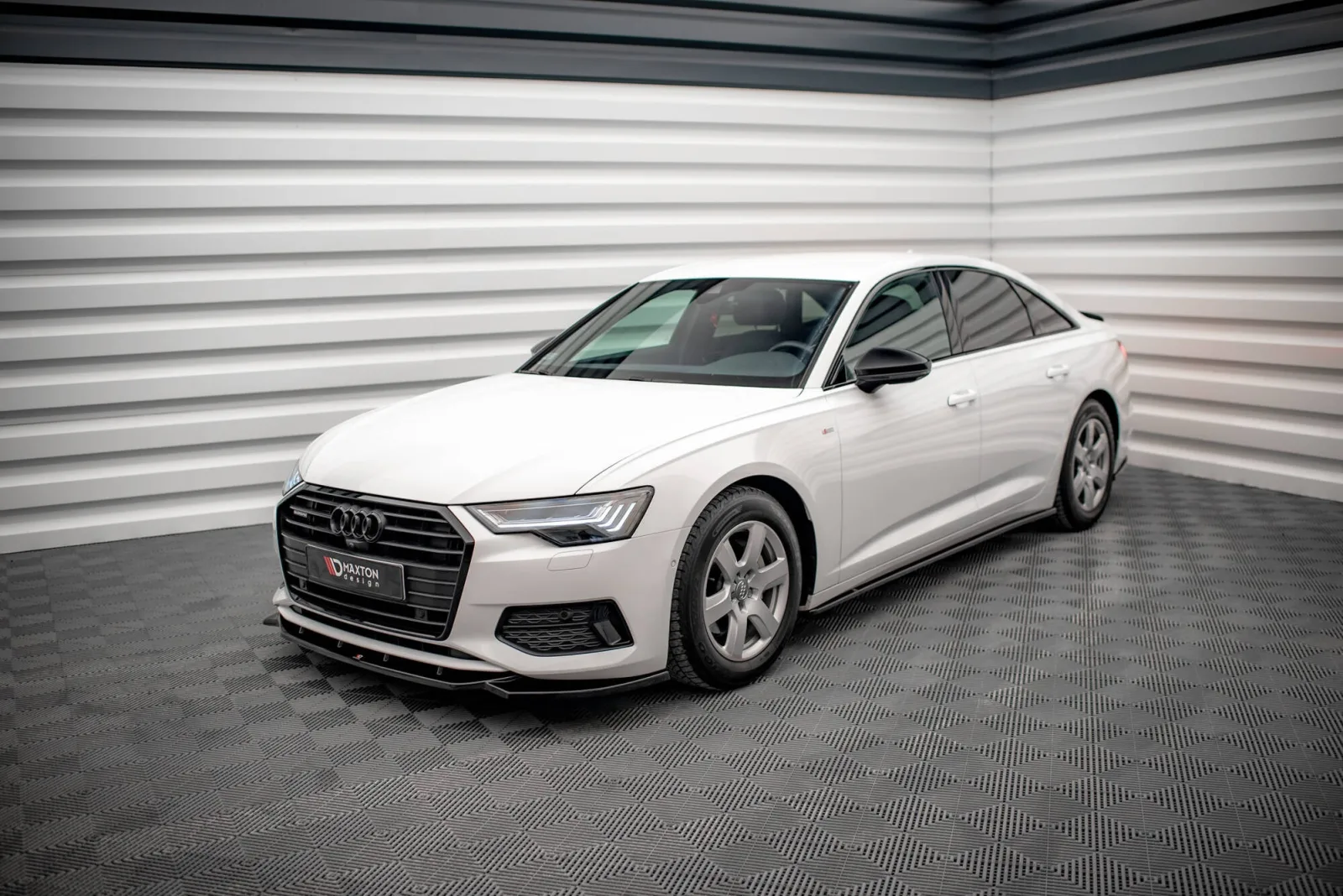 Set of Splitters compatible with Audi A6 Sedan C8