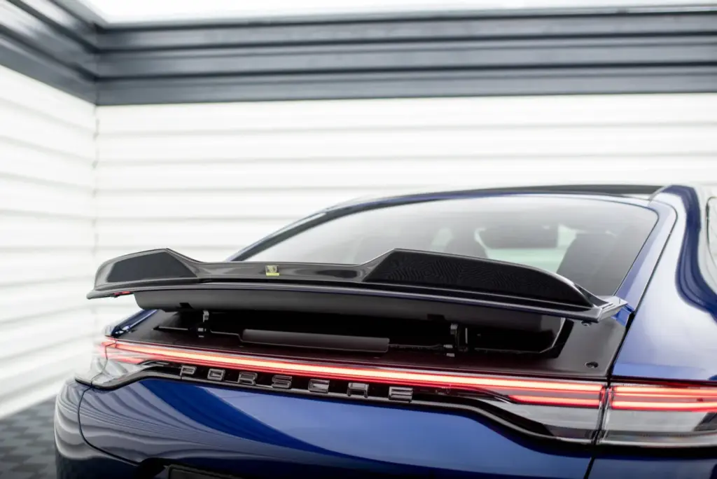 Spoiler Cap 3D compatible with Porsche Panamera E-Hybrid 971 Facelift