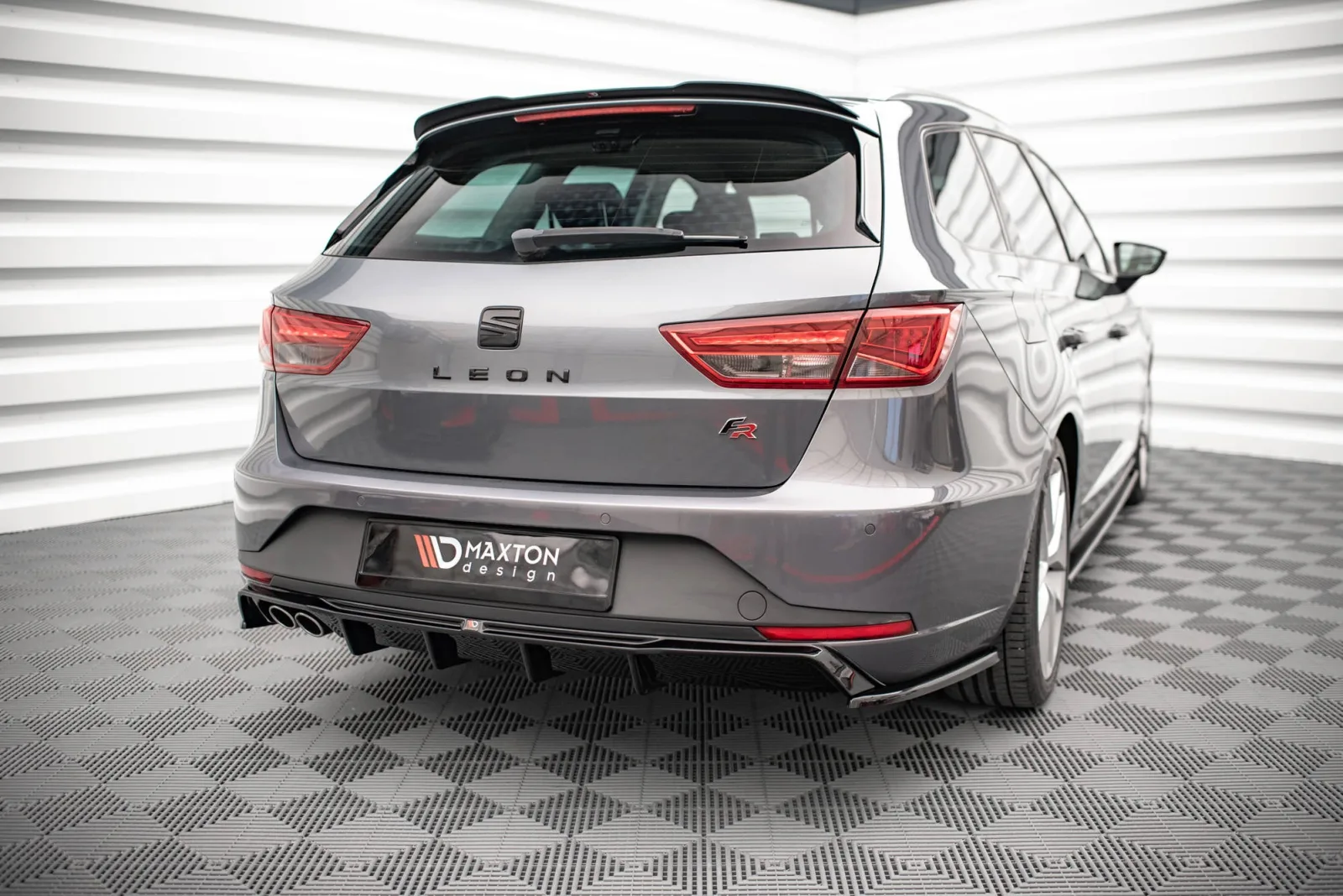 Rear Valance compatible with Seat Leon FR Sportstourer Mk3