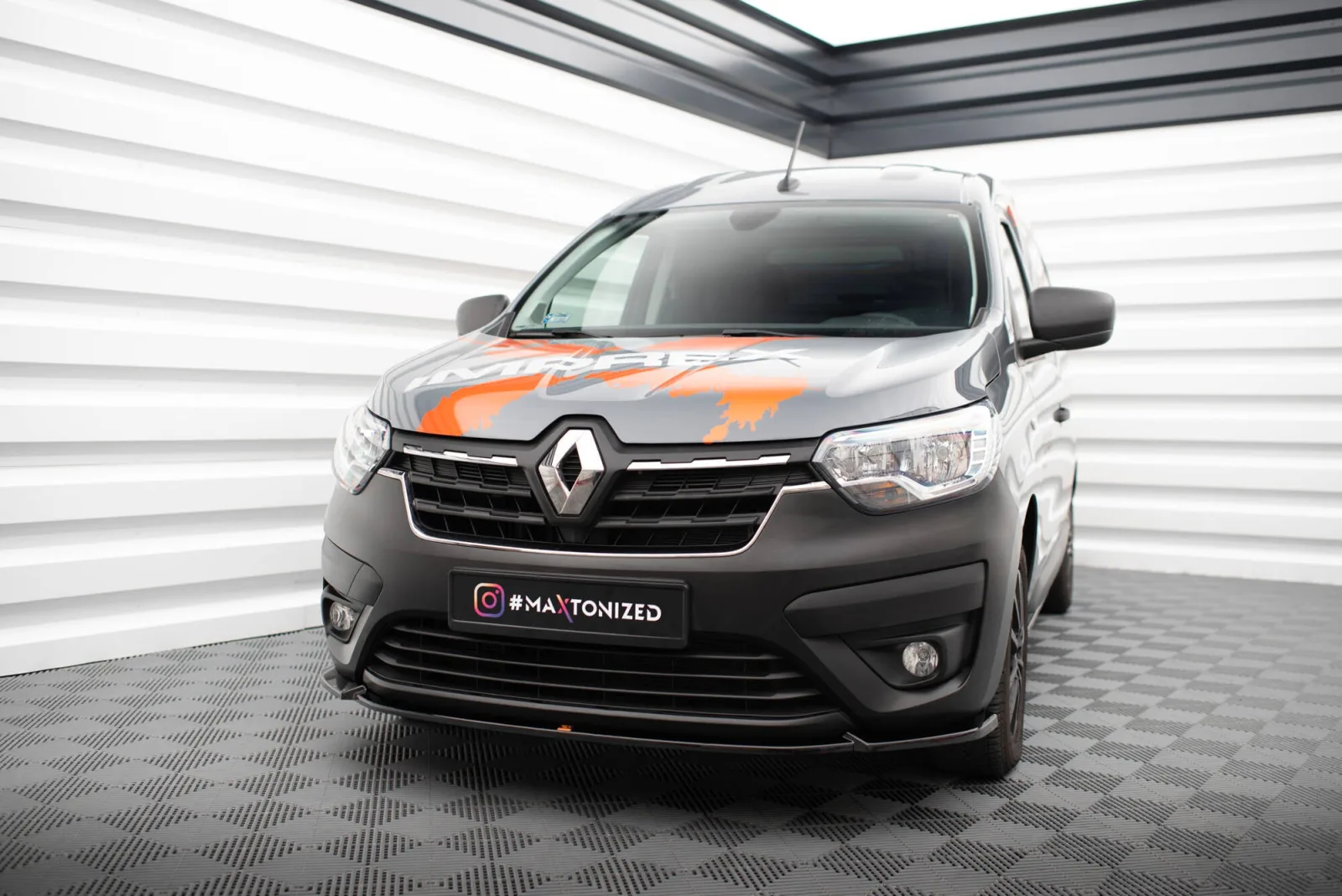 Front Splitter compatible with Renault Express Mk2