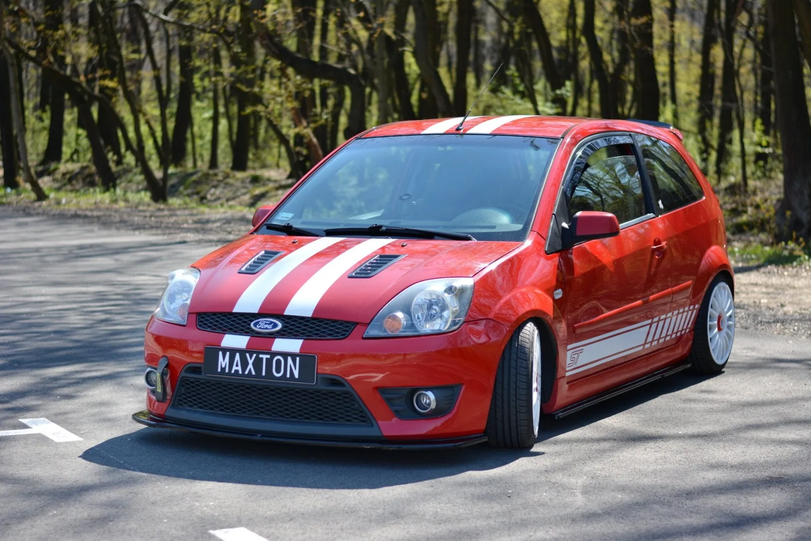 Front Splitter V.2 compatible with Ford Fiesta ST Mk6