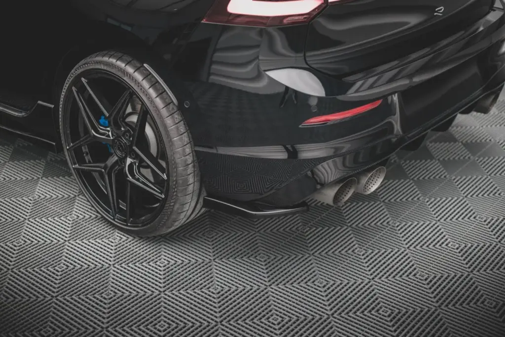 Rear Side Splitters V.2 compatible with Volkswagen Golf R Hatchback Mk8