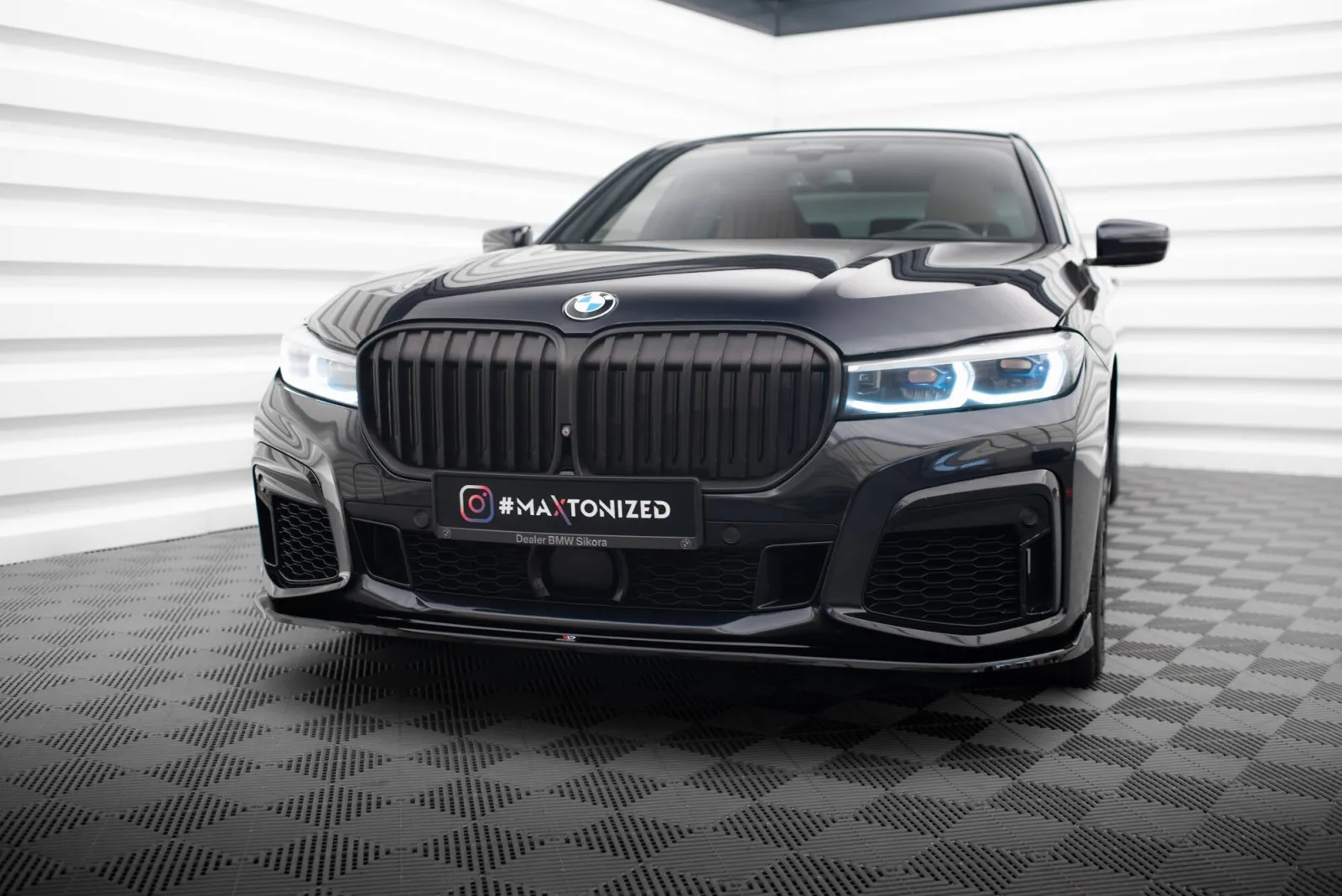 Front Splitter V.4 compatible with BMW 7 M-Pack G11 / G12 Facelift