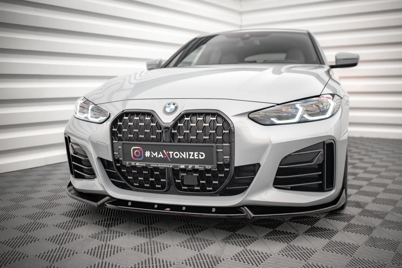 Front Splitter V.2 compatible with BMW 4 / i4 Gran Coupe M-Pack / M440i G26
