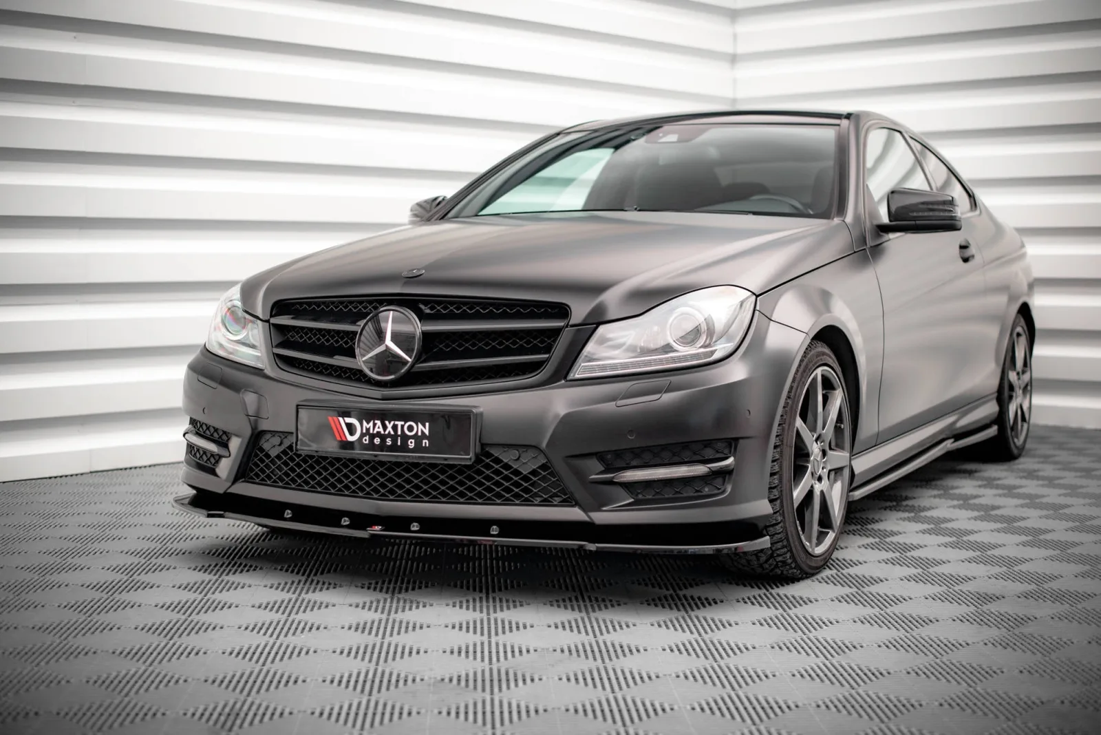 Front Splitter V.2 compatible with Mercedes-Benz C Coupe / Sedan / Estate AMG-Line C204 / W204 Facelift / S204 Facelift