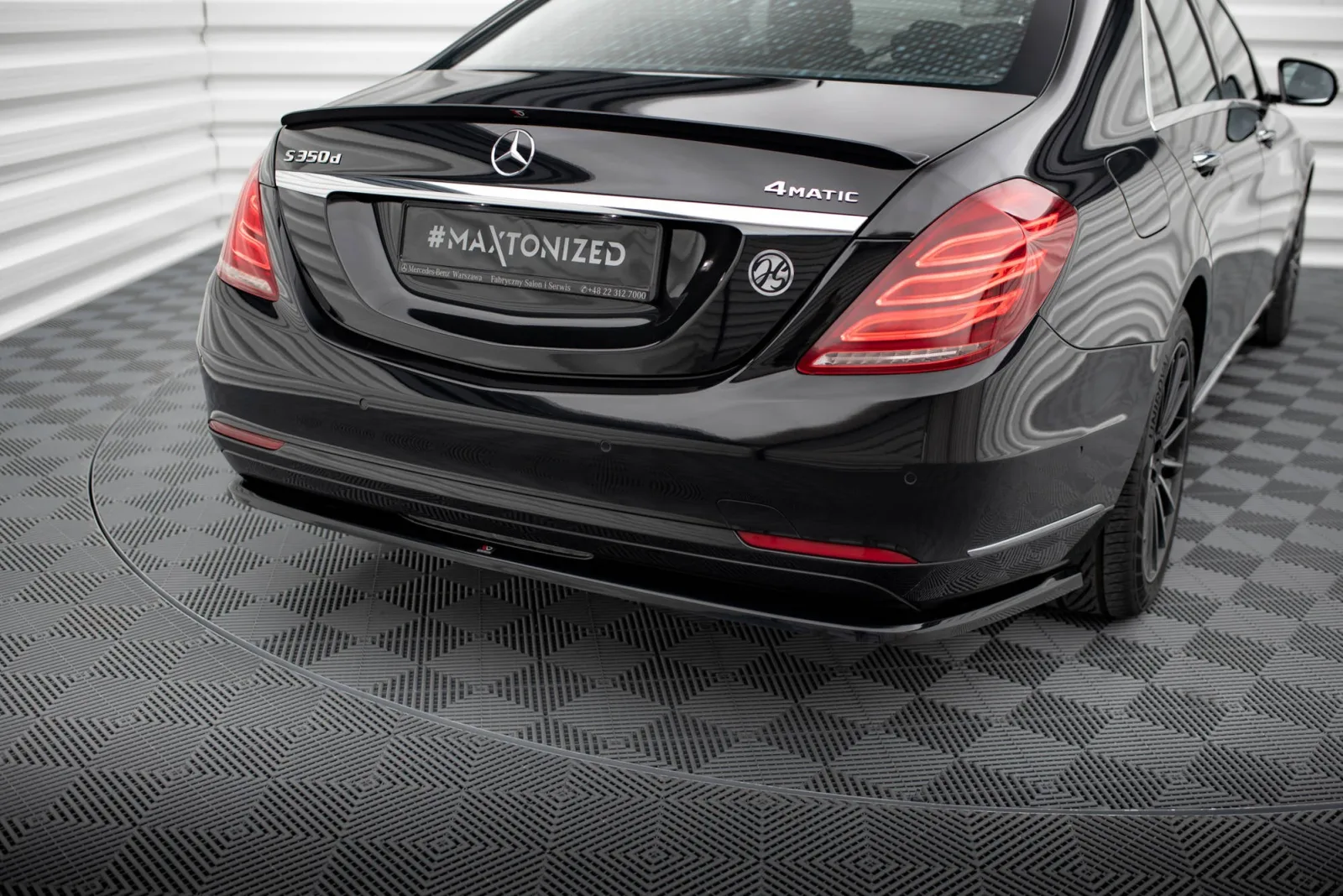 Rear Splitter V.1 compatible with Mercedes-Benz S W222