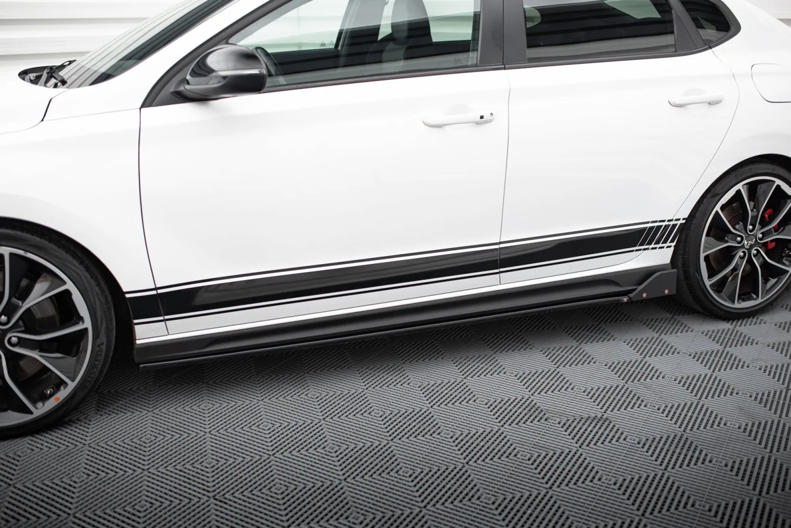 Side Skirts Diffusers V.5 + Flaps compatible with Hyundai I30 N / N-Line Hatchback / Fastback Mk3 / Mk3 Facelift