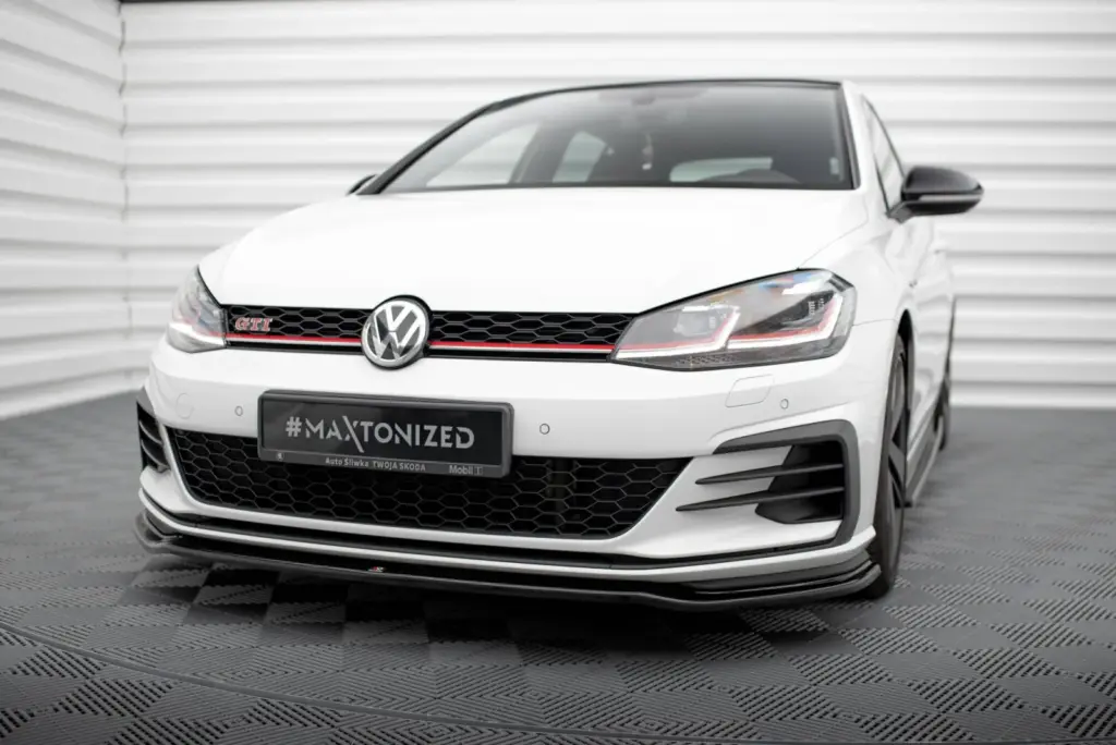 Front Splitter V.2 compatible with Volkswagen Golf GTI / GTD Mk7 Facelift