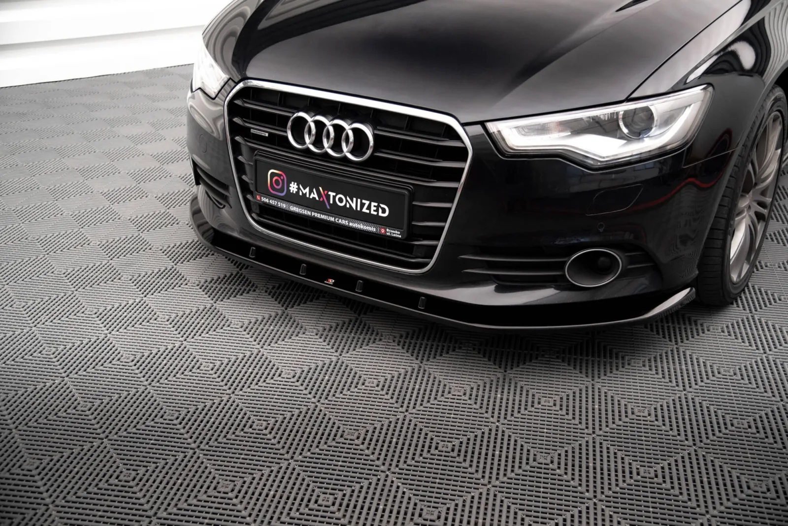 Front Splitter V.3 compatible with Audi A6 C7